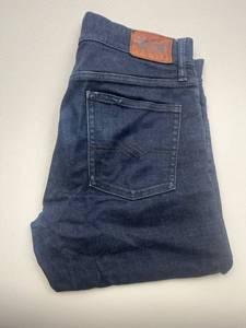 lot 126 image: Joseph Abboud Mens Slim Fit Jeans Size 30x30