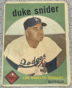 1959 Topps Baseball Card #20 - Duke Snider Los Angeles Dodgers