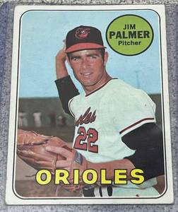 lot 130 image: 1969 Topps Baseball Card #573 - Jim Palmer
