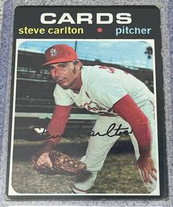 lot 132 image: 1971 Topps Baseball Card #55 - Steve Carlton