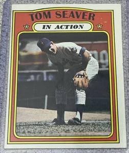 lot 138 image: 1972 Topps Baseball Card #446 - Tom Seaver In Action