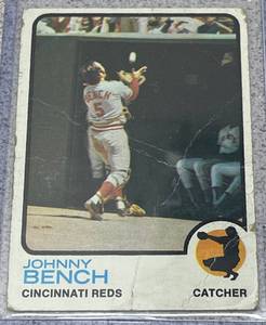 lot 141 image: 1973 Topps Baseball Card #380 - Johnny Bench