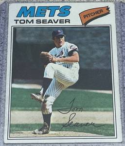 lot 154 image: 1977 Topps Baseball Card #150 - Tom Seaver New York Mets