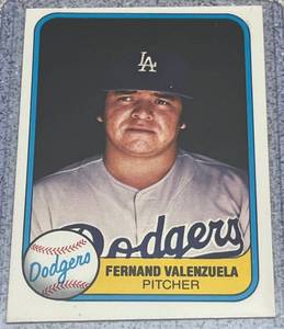 lot 185 image: 1981 Fleer Baseball Card #140 - Fernando Valenzuela Rookie