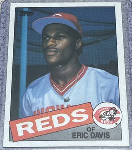 lot 204 image: 1985 Topps Baseball Card #627 - Eric Davis Rookie