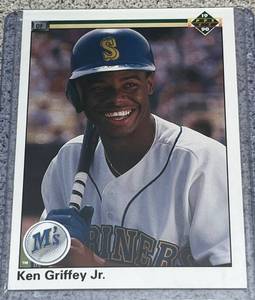 lot 214 image: 1990 Upper Deck Baseball Card #156 - Ken Griffey Jr