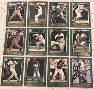 lot 245 image: 1992 Fleer Commemorative Baseball Card Set - Tony Gwynn (12 cards)