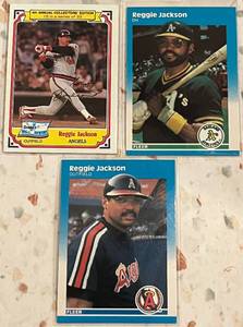 lot 254 image: Reggie Jackson Baseball Card Collection (3 cards)