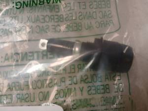 lot 31302 image: COOPER BUSSMANN BKHKP-R FUSE HOLDER, 6.3 X 32MM, PANEL MOUNT (1 piece) - Retail $7