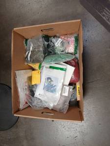lot 62180 image: Mystery box