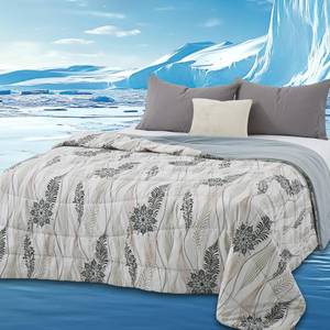 lot 5186 image: WQSPRING Cooling Comforter King Size, Cooling Blankets for Hot Sleepers, Breathable Lightweight Cold Blanket, Ultra Soft Thin Summer Bedding (Green, King)