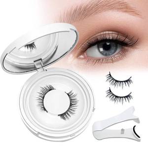 lot 10135 image: Magnetic Eyelashes With Applicator, Natural-looking, No Adhesive, No Eyeliner, Soft Comfortable Magnetic Lashes, Easy to Wear, Reusable (1Pair Eyelashes)