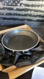 lot 11113 image: Just Vegan Stainless Steel Honeycomb Non-Stick Frying Pan (No Handle )