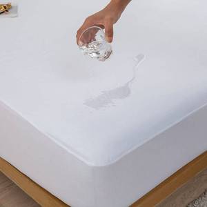 lot 12204 image: Waterproof RV Short Queen Mattress Protector for 60 x75 Camper Bed Ultra Soft Jersey Noiseless Smooth Top Fitted Matressprotector Cover