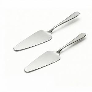 lot 4218 image: CiiVii Cake Pie Server Set of 2, Stainless Steel Serrated Pastry Server Spatula for Cutting & Serving Dessert, Pizza, Lasagna, 8.94 Inch Pie Cutter and Server, Dishwasher Safe, Silver