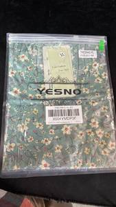 lot 10456 image: YESNO Floral Print Womens Garment Size XL