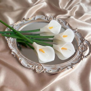 lot 1868 image: MTLEE Pink Calla Lily Glass Flower Figurines Set of 4