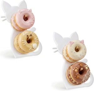 lot 2434 image: A 2 Pack White Cat Donut Holder