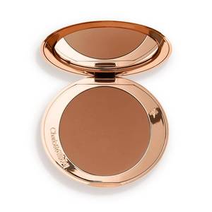 lot 6183 image: Charlotte Tilbury Airbrush Matte Bronzer - Smoothing & Blurring Powder Bronzer with an Airbrush Finish - Refillable Makeup Infused with Silky Mica & Hyaluronic Acid - 3 Tan