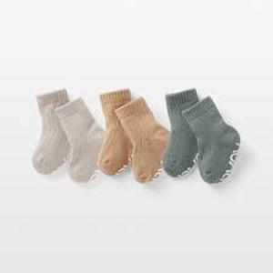 lot 2463 image: Neyauo 3 Pairs Unisex Baby Socks - Khaki, Brown, Gray