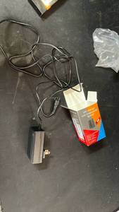 lot 10494 image: 24V ACDC Power Adapter Speed Charger