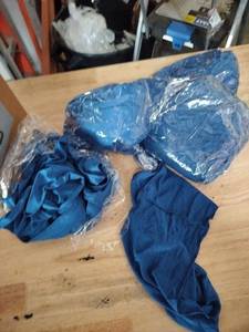 lot 1123 image: Multi-pack of blue headbands for sweat