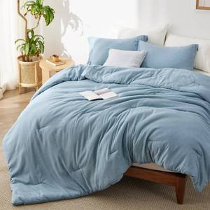 lot 13208 image: Bedsure Full Comforter Set - Storm Blue Soft Bedding for All Seasons, Cationic Dyed Bed Set, 3 Pieces, 1 Full Size Comforter (82inx86in) and 2 Pillow Shams (20inx26in2in)