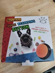 lot 1251 image: Frontkpa Pet Voice Recording Button Set