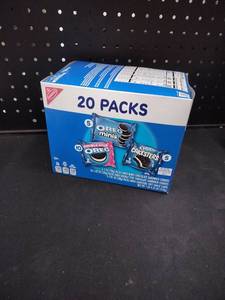 lot 5858 image: Nabisco Oreo Variety Pack 20 Count lot of 2