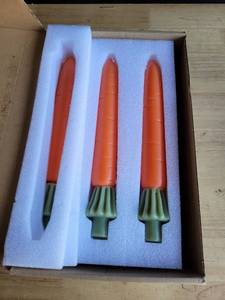 lot 19365 image: Conelist 6 Pcs Easter Carrot Candle 9.8 Inches Carrot Candlesticks Decorative Novelty Easter Taper Candles Spring Table Decor for Kitchen Holiday Party Photography Props