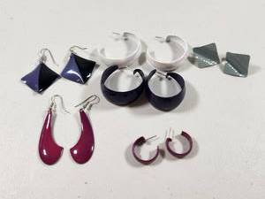 lot 223 image: Mixed Style Acrylic Metal Earrings Collection