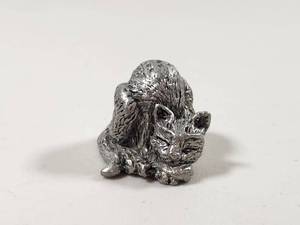 lot 249 image: Vintage Pewter Cat Thimble