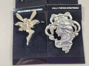 lot 253 image: Gallo Pewter Sculpture Collection - 4 Fantasy Pendants with Chains