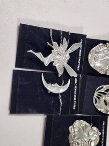 lot 254 image: Gallo Pewter Sculptural Pendant Set