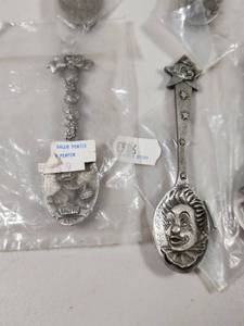 lot 261 image: Decorative Pewter Souvenir Spoon Collection