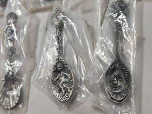 lot 262 image: Decorative Pewter Spoon Collection