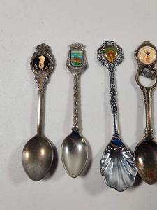 lot 267 image: Collectible Souvenir Spoons Set