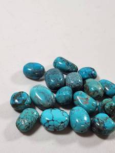 lot 306 image: Natural Turquoise Tumbled Stone Beads Collection