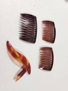 lot 337 image: Tortoiseshell Hair Combs and Hair Pick Set Vintage