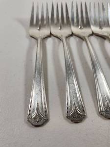 lot 341 image: Rogers Silver Plate Forks Set of 6