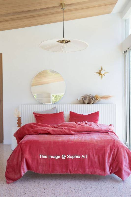 lot 36683 image: Sophia-Art 3 Pcs Ultra Luxury Rayon Velvet Bedding Boho Solid Duvet Cover UO Comforter Cover (Pink, King 90x104) - Retail $173