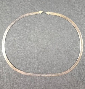 lot 7 image: Sterling Silver Herringbone Chain Necklace
