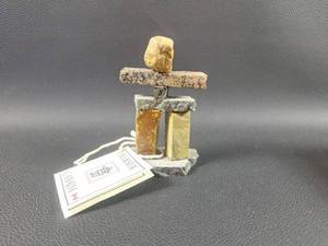 lot 8 image: Canadian Inukshuk Stone Sculpture with Certificate