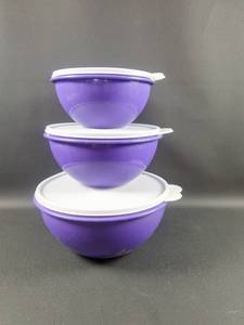 lot 12 image: Tupperware Stacking Bowls with Lids
