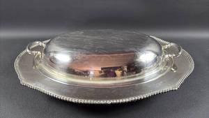 lot 33 image: Strand 13 inch Silver Plated Serving Tray with Beaded Edge and Handled Lid