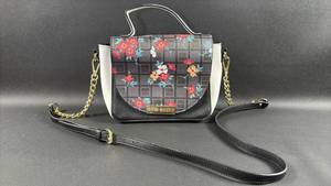 lot 39 image: Clean Steve Madden Shoulder Bag