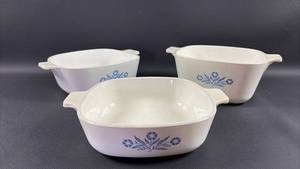 lot 56 image: Corning Ware Blue Cornflower Casserole Dish Set