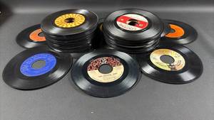 lot 57 image: Great Titles Large Collection of 45 RPM Vinyl Singles