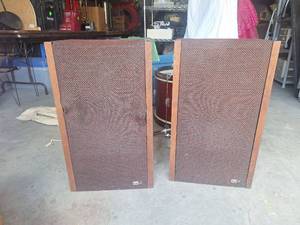 lot 50 image: RARE FIND ESS Heil AMT 4 Speakers