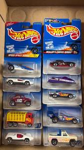 lot 70 image: Clean 10 Hot Wheels in Original Blister Packs